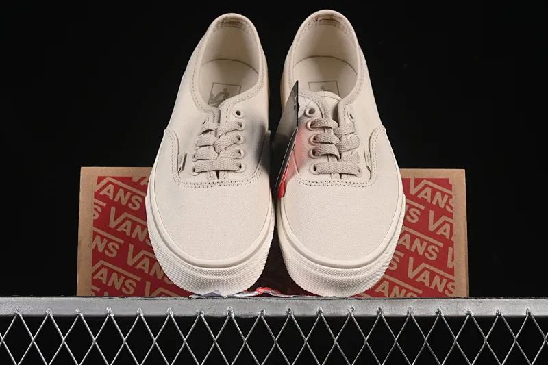 All categories Vans Vans series Vans Low Vans low-top Vans Authentic Vans low-top casual skateboard shoes VN000BW5CCZ